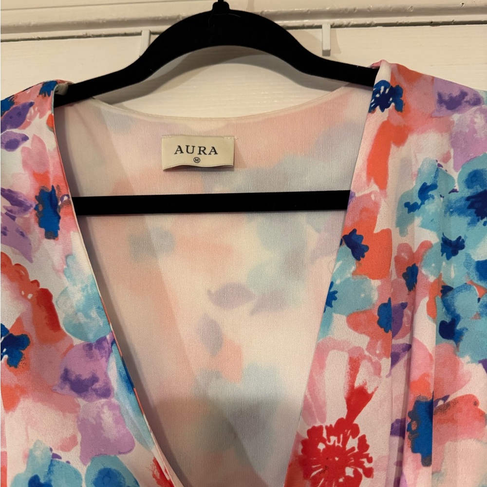 Aura Floral Jumpsuit Cut Out Middle Short Sleeve Size Medium - Picture 4 of 8
